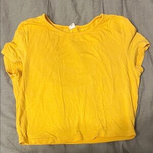 Cropped tee shirt